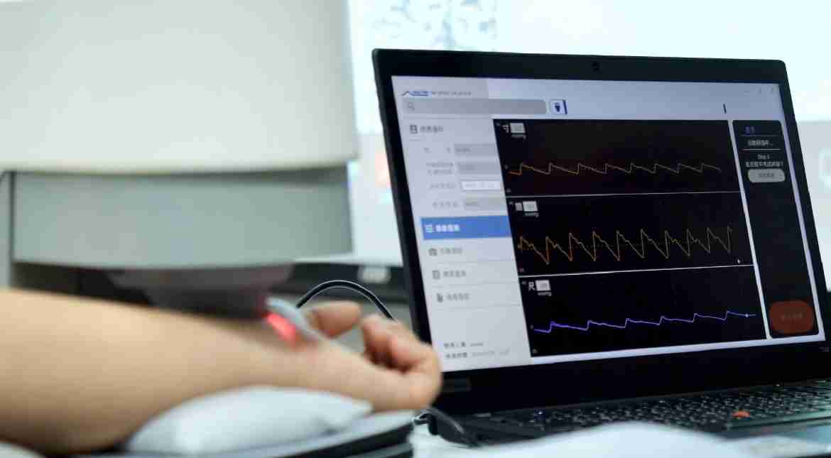 z6mg·人生就是博耘康以高解析与拟真的显示技术，，，，将其应用于中医检测，，，提供“中医数位化检测方案”，，，使传统中医检测结果数据化与可视化